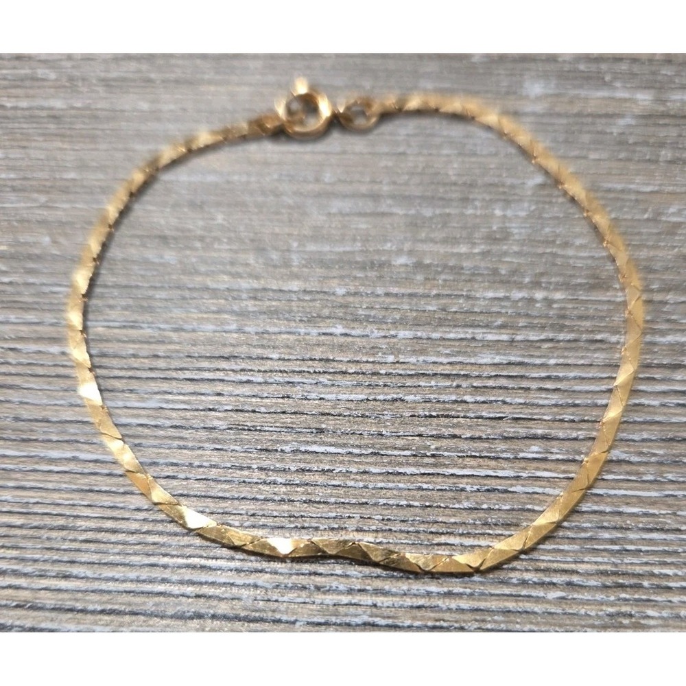 Vintage Gold Tone Dainty Chain Bracelet Minimalist 7" Cobra Link